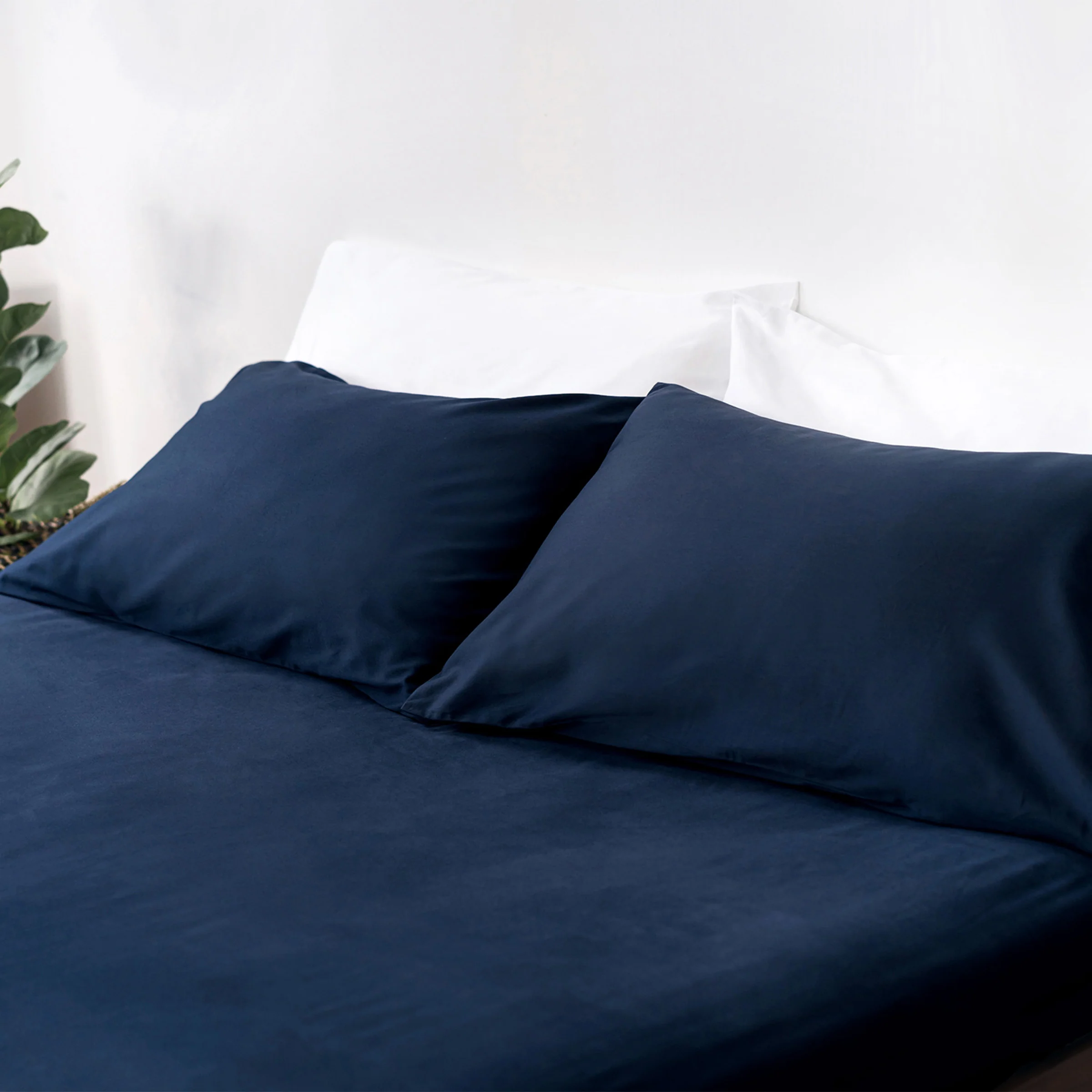 Classic Navy Fitted Sheet Set - Image 5
